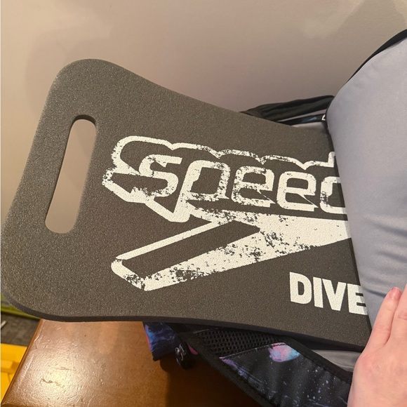 Speedo Teamster 35L Jellyfish Print Backpack - Picture 7 of 7